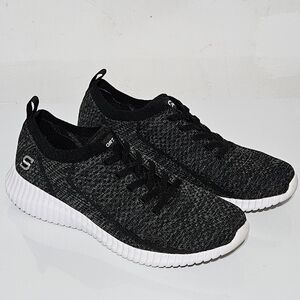 Skechers Women's Black Knit Sneakers Size 9.5